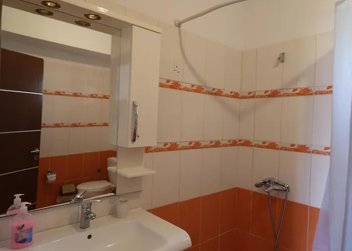 Pole Estate Apartman *