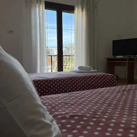 アパート Pole Estate