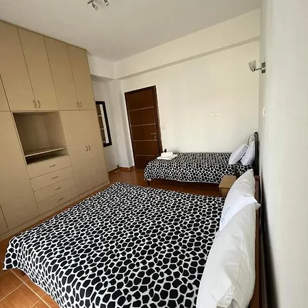 Pole Estate アパート *