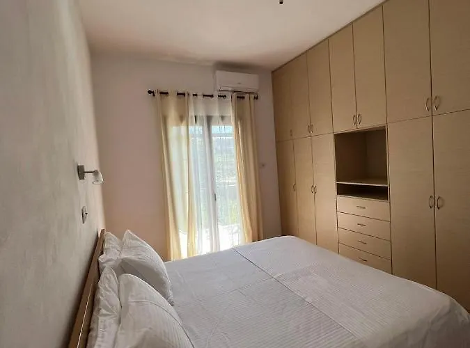Pole Estate Ksamil